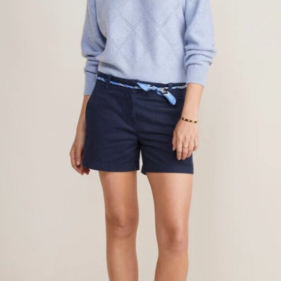 Vineyard Vines 3 1/2 Inch Herringbone Everyday Shorts in Navy - Picture 1 of 4